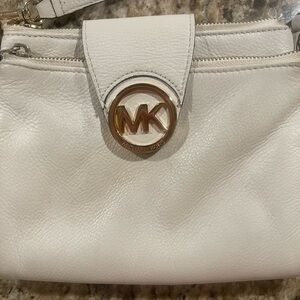 Michael Kors White Clutch Wristlet